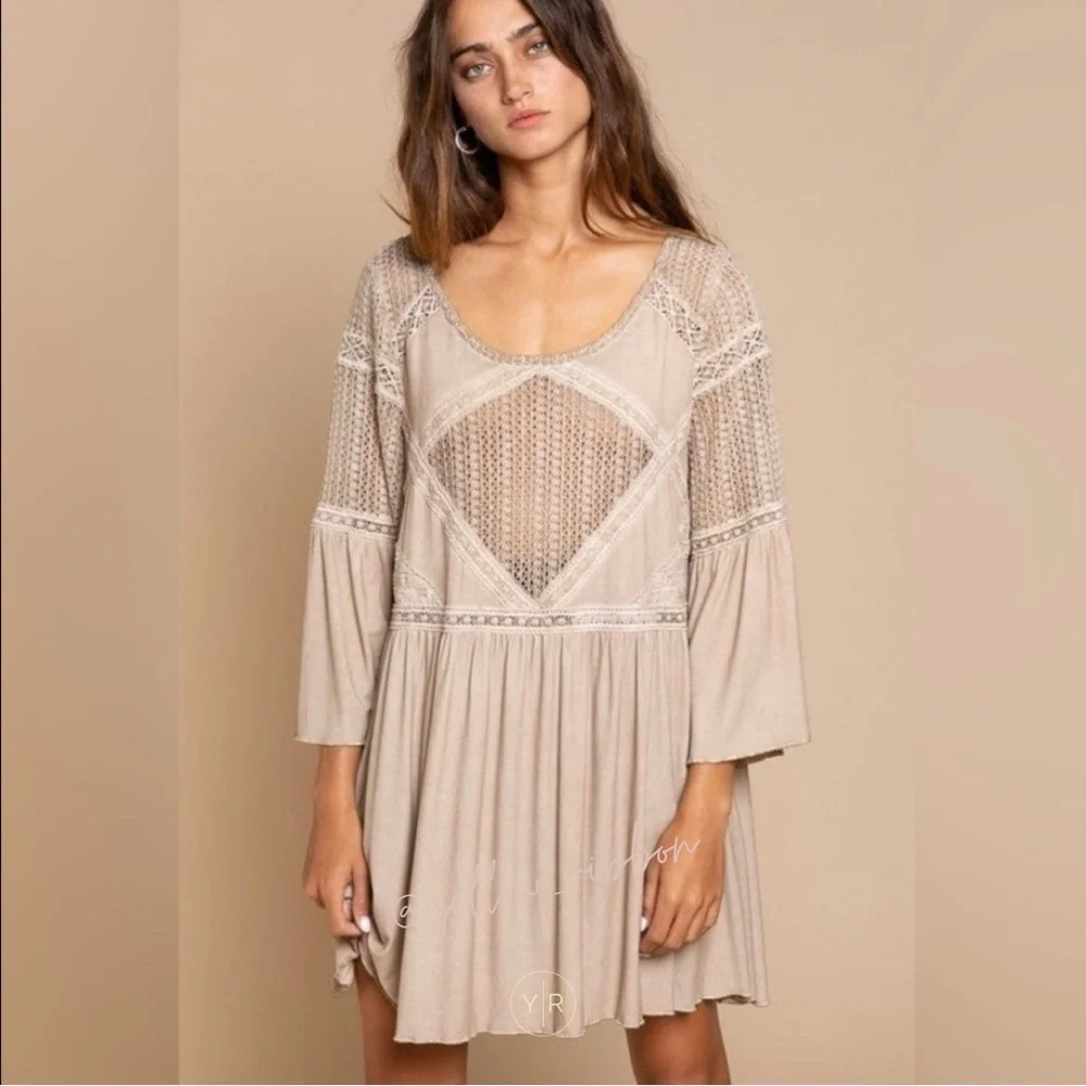 🆕 POL Bell Sleeve Lace Panel Tunic Top/Dress - Picture 2 of 4